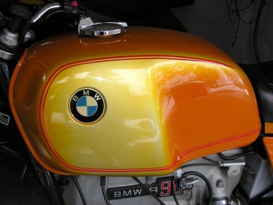 Moto BMW vintage R90S, célèbre routière sportive des 70's